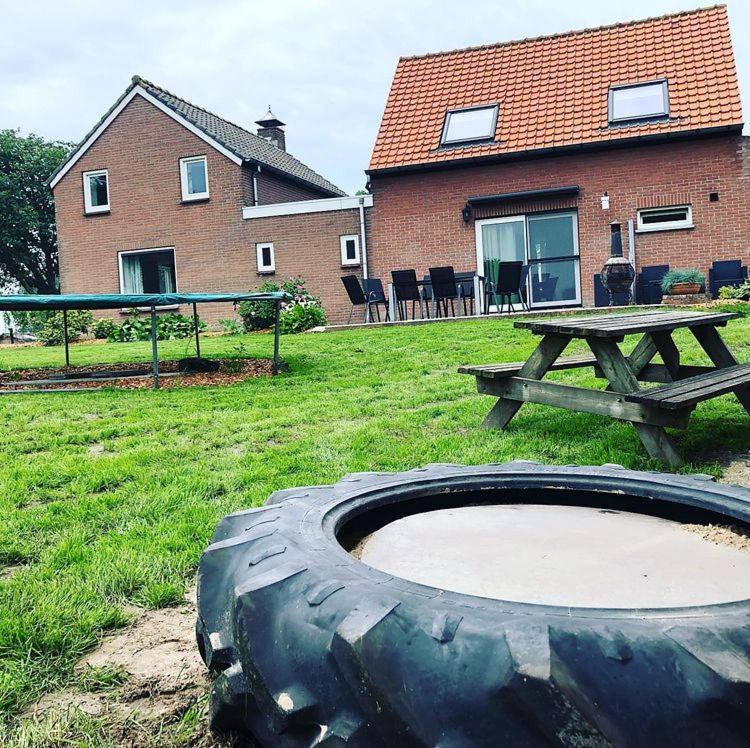 Huisje Op Den Diek Sint Kruis Exteriér fotografie